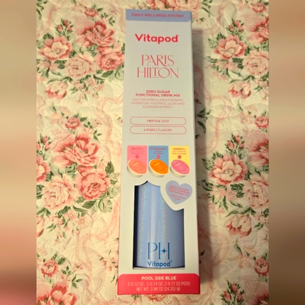 Paris Hilton Vitapod Starter Bundle - Pool Side Blue